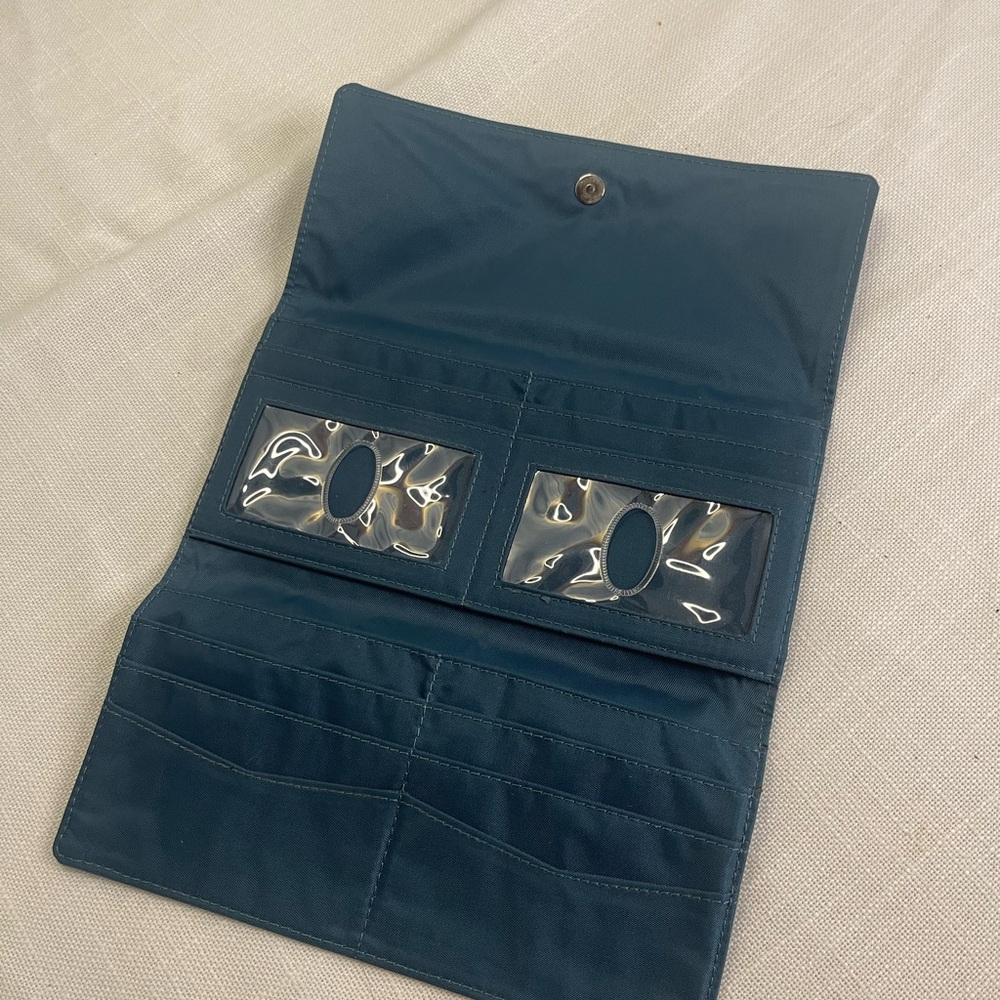 Blue Key & Card Holder - Picture 3 of 4